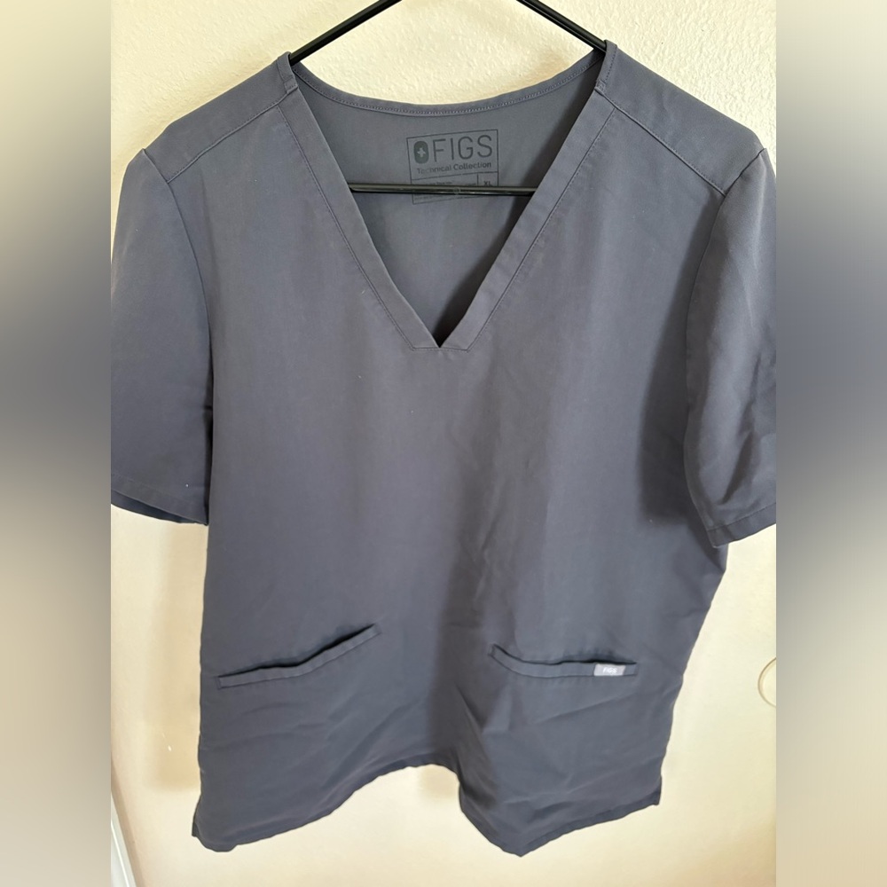 Gray XL Figs Top